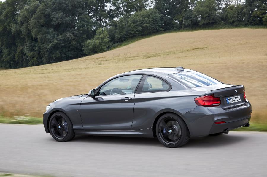  BMW M240i xDrive Coupe 2017 года  (WW) (фото 61 из 116)